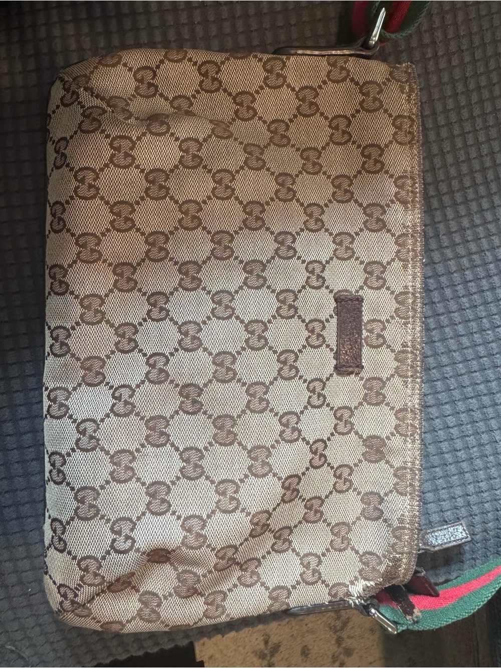 Authentic Gucci Beige GG Canvas Crossbody Pouch with Green‑Red Web Strap